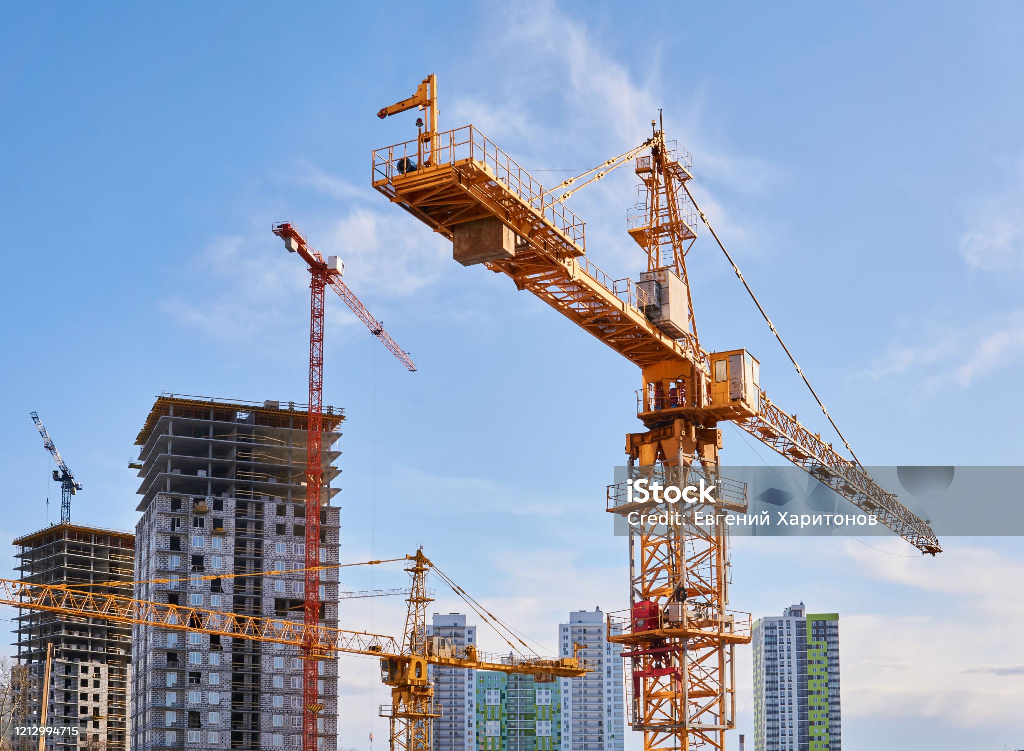 istockphoto-1212994715-2048×2048 Formation CACES R487 | Phoenix Formation